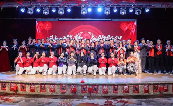 融心鑄夢 合韻新程——威海產投集團2025年迎春聯歡會榮耀綻放